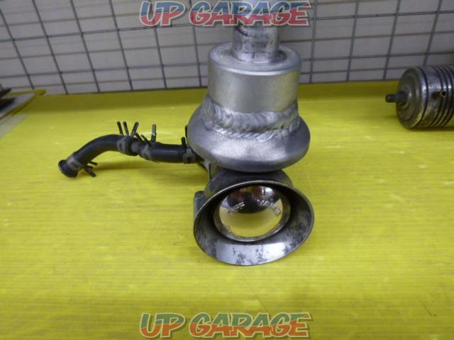 HKS
Blow-off valve-05