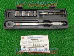 Emerson
Torque Wrench
EM-29