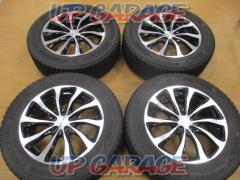 BRIDGESTONE
BALMINUM
T10
+
BRIDGSTONE
BLIZZAK
DM-V3 (manufactured in 2019)
