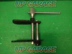 ASTRO
PRODUCTS
Disc brake spreader