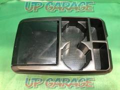 Unknown Manufacturer
Center console
1 piece