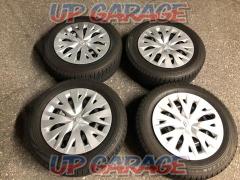 Toyota original (TOYOTA)
Yaris genuine steel
+
BRIDGESTONE (Bridgestone)
BLIZZAK
VRX
4 pieces set