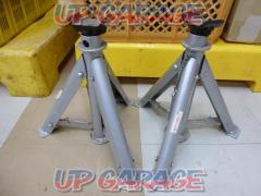 Unknown Manufacturer
Folding jack stand