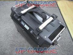GIVI(ジビ) 98496 TREKKER OUTBACK ブラックライン 48L 左のみ