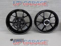 KAWASAKI (Kawasaki)
Original wheel front and back set
[ZRX1200DAEG]