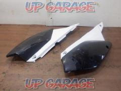 7KAWASAKI (Kawasaki) D Tracker X genuine side cover