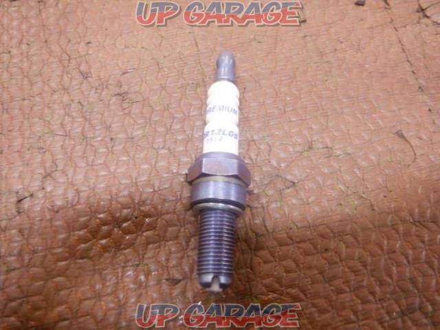 BRISK
Spark plug-03