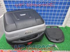 GIVI (ENT)
B32N
Rear box