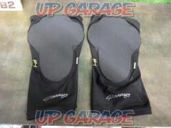 POWER
AGE (Power Age)
Knee protector
