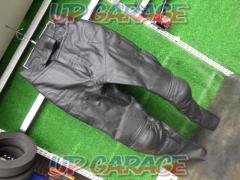 Unknown Manufacturer
Riding Leather Pants
Size L