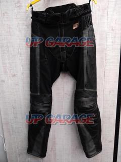 Size: M
HYOD
Leather pants
