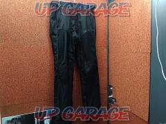 Size: L
BERING
Mesh pants