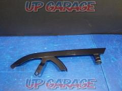 Remove Harley XL1200L ('07)
Genuine
Belt guard
Cros