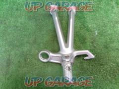 GSX-R1000 (removed from 2008 model)
SUZUKI genuine
left tandem step
43700-21H00
