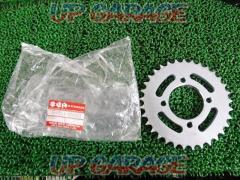 3SUZUKI genuine
Rear sprocket