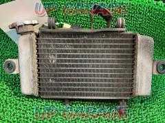 Removed from YZF-R15 (2012 model)
Genuine
Radiator