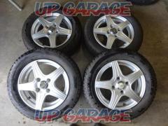 RX2305-3R47S
Staker
5-spoke wheel
+
BRIDGESTONE
BLIZZAK
VRX
4 pieces set