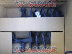 Toyota genuine
Camry / AXVH 70
Genuine suspension kit
48530-33660