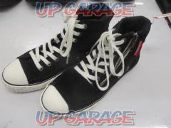 ROUGH &amp; ROAD (Rough &amp; Road)
Rough air through RD sneakers
RR5829
Size: 23cm