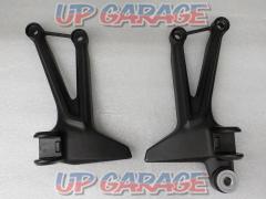 KAWASAKI (Kawasaki)
Tandem step holder
Right and left
Z 900 RS
Cafe