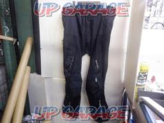 KOMINE
Mesh pants
