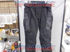 SIMPSON
Over pants