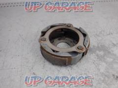 2 YAMAHA
Clutch shoe