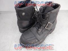 SIERRA DESIGNS
7 hole biker boots