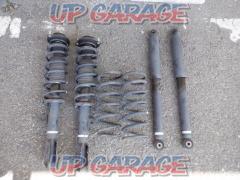 TOYOTA
Genuine suspension kit
48510-B1360/48520-B1200･48531-1330
M900A
Rumi