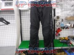 KOMINE
Riding pants