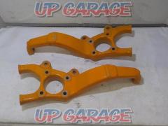 Unknown Manufacturer
Knuckle camber
short