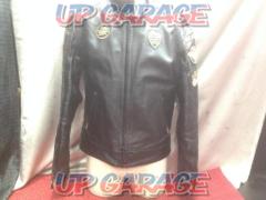 Size: 46
Dainese × DUCATI
Leather jacket
black