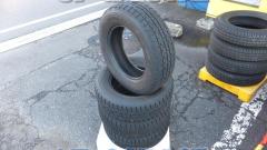 Container
[Studless]
TOYO
GARIT
GIZ
175 / 60R14