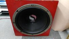 KICKER
SOLO-BARIC
12 inches subwoofer with BOX
