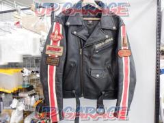 YELLOWCORN
Leather jacket