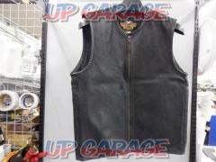 Harley-Davidson
Punching leather vest
