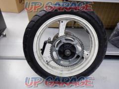 7 YAMAHA
Rear tire wheel set