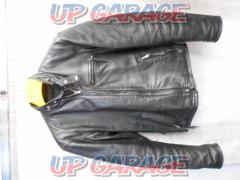 Size: M
FORZA (Forza)
Leather jacket