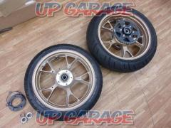KAWASAKI
ZRX1200
DAEG
Genuine tire wheel
Set before and after