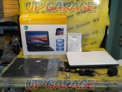 Unused SELLING
Portable DVD player with 14-inch LCD monitor
