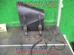 Leather Works
Swing arm bag
Softail system