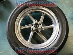 HONDA APE?
Original wheel
+
DUNLOP
Tire wheel set
Single