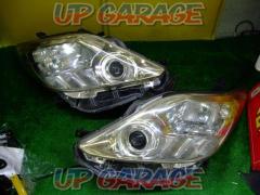 Toyota
20 system Alphard
Previous period
Genuine HID headlights
Right and left