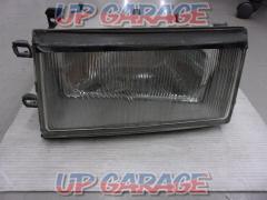 TOYOTA
AE86
Levin previous term genuine headlight
Left only