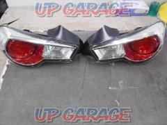 Left and right set Toyota genuine (TOYOTA)
Tail lens