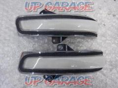 Left and right set manufacturer unknown
LED sequential door mirror turn signal