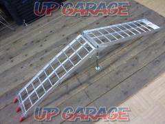 Unknown Manufacturer
Folding aluminum ladder rail
