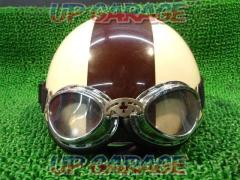 One-size-fits-all (57-61cm)
MOTORHEAD (Motorhead)
M1611
Half helmet
*For 125cc or less