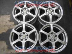 BEST
AZ-SPORTS
Five-spoke aluminum wheels