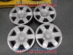 How about for studless?
Toyota original (TOYOTA)
Hiace 200
Genuine steel wheel
With cap